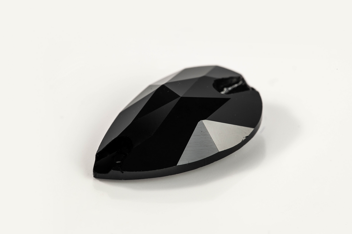 Jet Black Teardrop